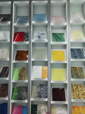 Устойчивый к ультрафиолетовому излучению литой акриловый лист GB/T 7134 Литой акриловый лист стандартной ширины нестандартной ширины для дисплея