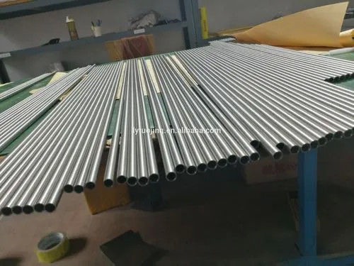 Сплав 625 (UNS N06600) Диапазон ОД: 1/8 ′′ 24 ′′ Яркая металлическая нефтяная и газовая прочность на протяжение: 550 ′′ 900 МПа