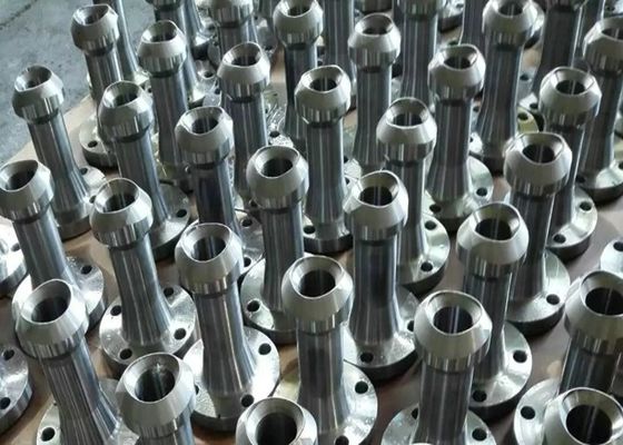 Квадратные фланцы из легированной стали, сертифицированные по ISO, различных размеров для поддержки разнообразных инженерных и строительных проектов