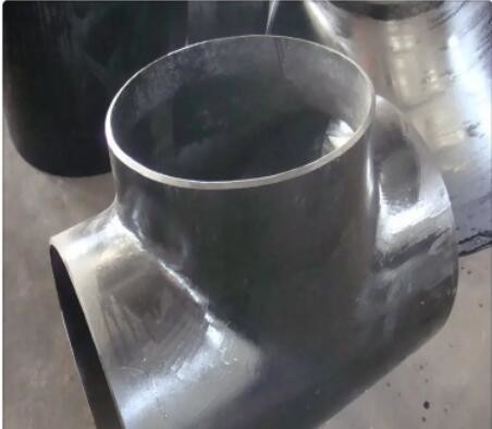 Супер двухшпиндельный тройник UNS S32750 ASME B16.9 штуцеров трубы нержавеющей стали равный