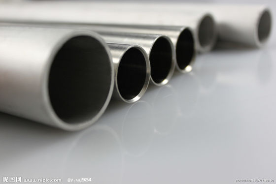 Изготовленный на заказ круг стали углерода трубы утюга толщины стены 2.5mm круга 10mm 5mm стальной трубы небольшого диаметра наружный неубедительный безшовный